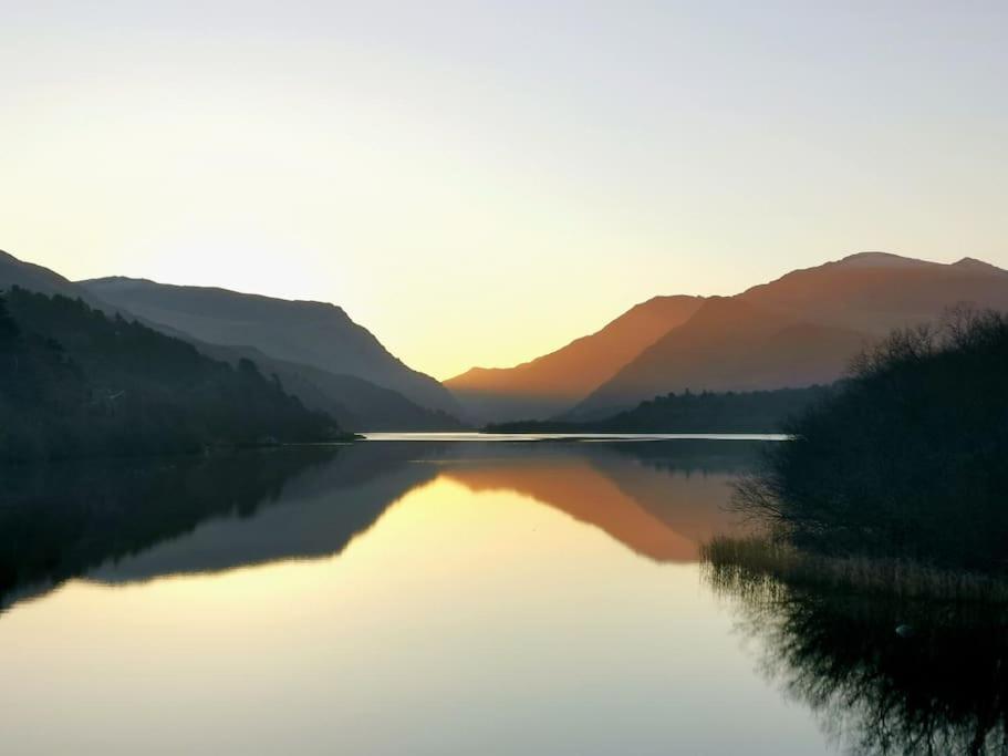 Perfect For Snowdon. Groups, Families+Dogs Welcome Llanberis Exteriör bild