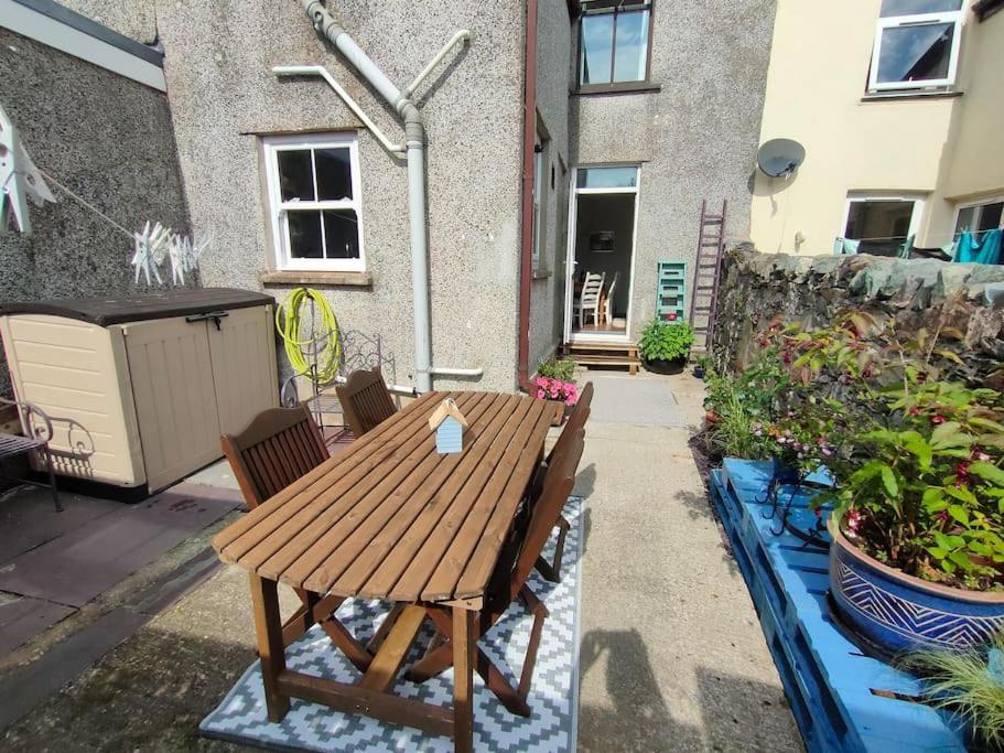 Perfect For Snowdon. Groups, Families+Dogs Welcome Llanberis Exteriör bild