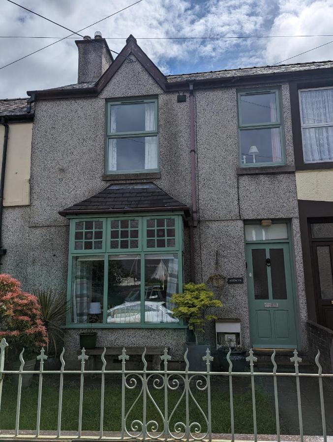 Perfect For Snowdon. Groups, Families+Dogs Welcome Llanberis Exteriör bild